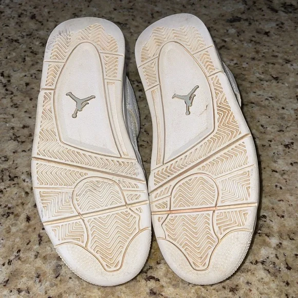 Jordan 4 Retro - Picture 7 of 11